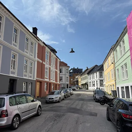 Bright & Stylish In Apartman Bergen