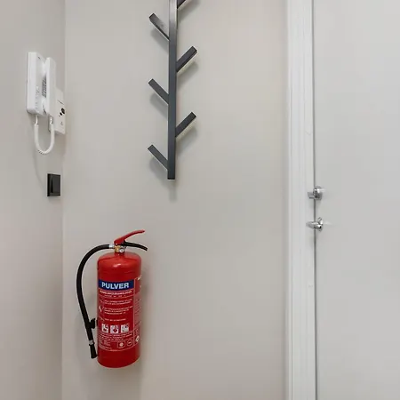 Bright & Stylish In Apartman *